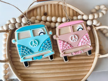 Load image into Gallery viewer, Groovy bus ghost basket tag
