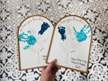 Load image into Gallery viewer, Mother’s Day arch
